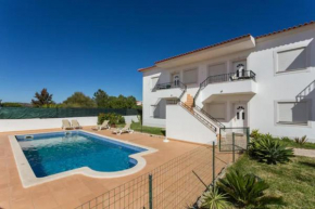 Beautiful 2-Bed Apartment in Olhos de Agua